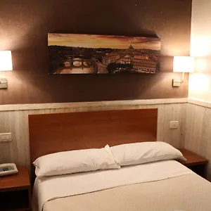 Hotel Pyramid ***