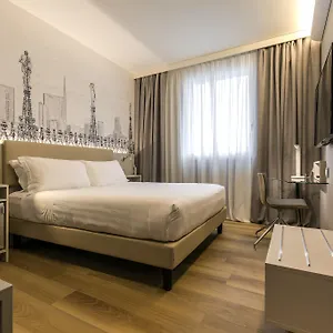 43 Station 3* Milano