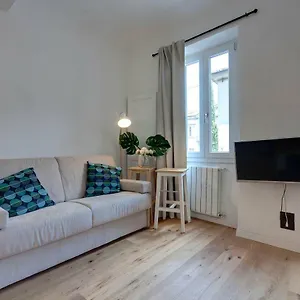 https://mamo-florence-scala-apartment.it-tuscanyhotel.com